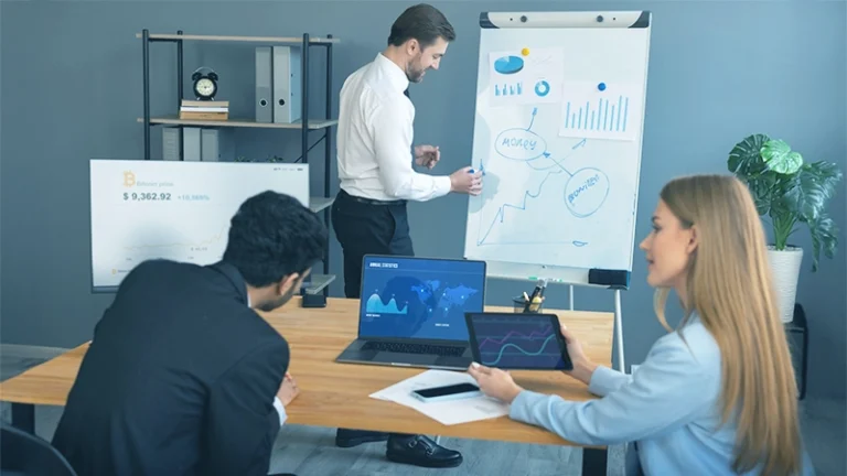 From Insight to Action: How Real-Time Data Management Drives Better Executive Decisions